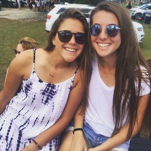 Meet your Posher, Liza